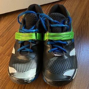 Babolat Tennis Shoe- men’s 5